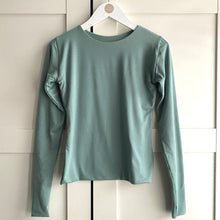 Load image into Gallery viewer, Round Neck Long Sleeve Bamboo Top
