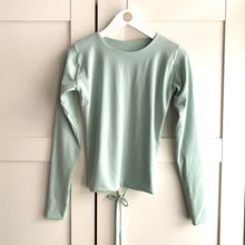 Load image into Gallery viewer, Open back Long Sleeve Bamboo Top