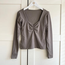 Load image into Gallery viewer, Ruched Bust Long Sleeve Bamboo Top
