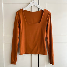 Load image into Gallery viewer, Square Neck Long Sleeve Bamboo Top