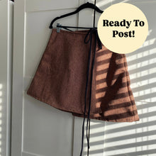 Load image into Gallery viewer, Size S Wrap Skirt
