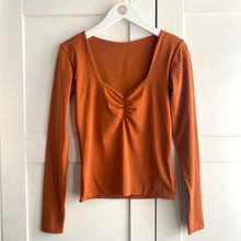 Load image into Gallery viewer, Ruched Bust Long Sleeve Bamboo Top
