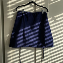 Load image into Gallery viewer, Size S Deadstock Wrap Skirt

