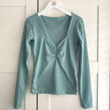 Load image into Gallery viewer, Ruched Bust Long Sleeve Bamboo Top
