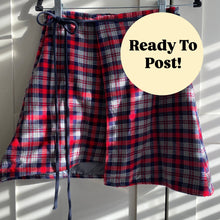 Load image into Gallery viewer, Size XS Wrap Skirt
